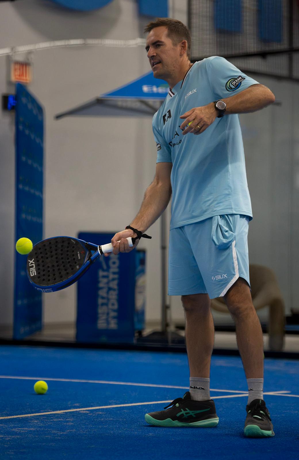 Peter Alonso coaching on court